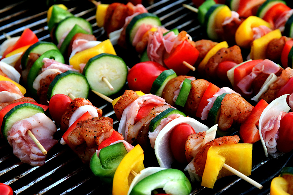  grill with kebobs